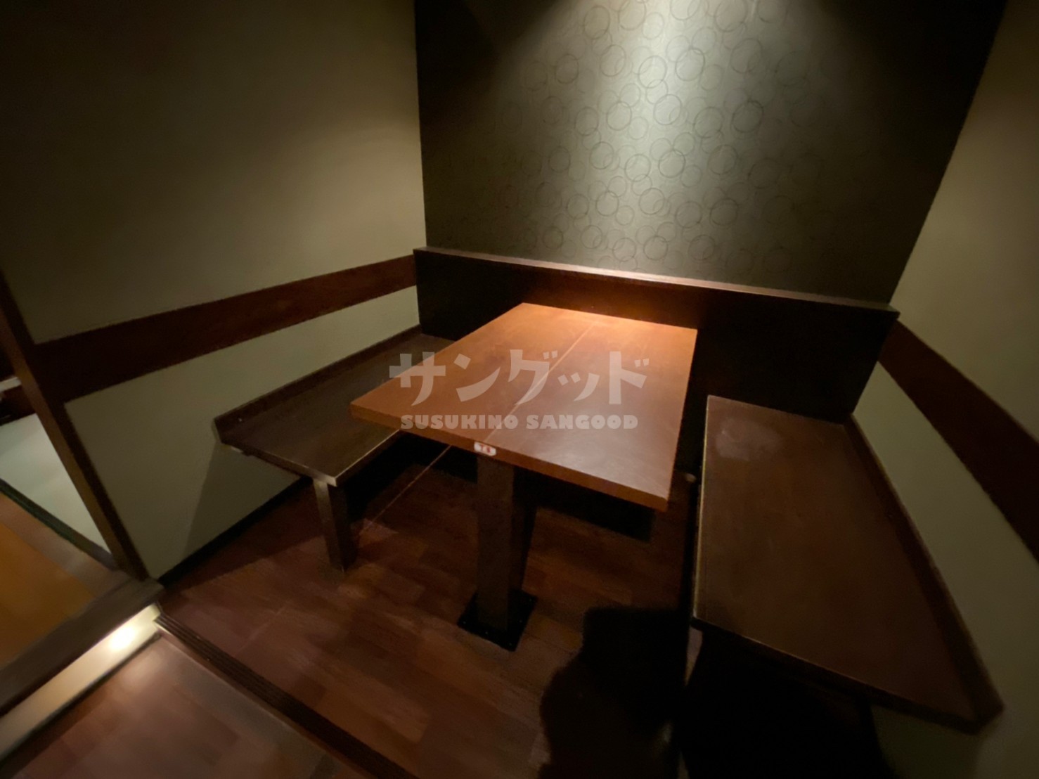 photo1