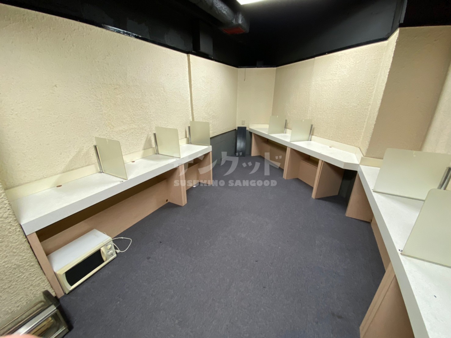 photo1
