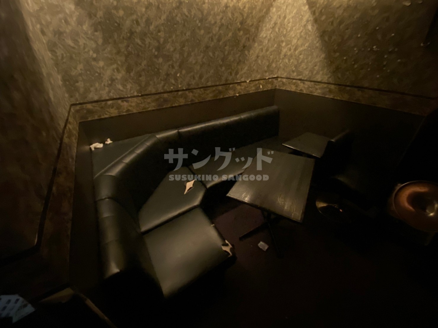 photo1