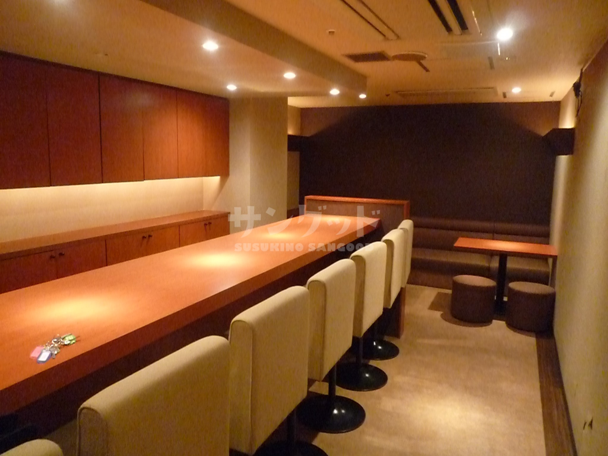 photo1
