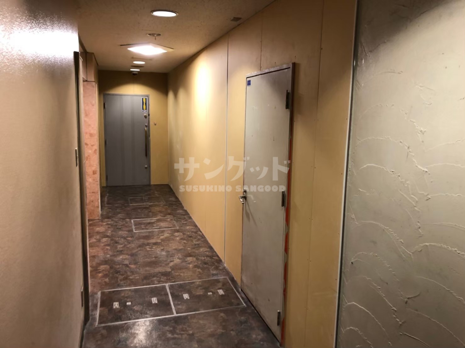 photo1