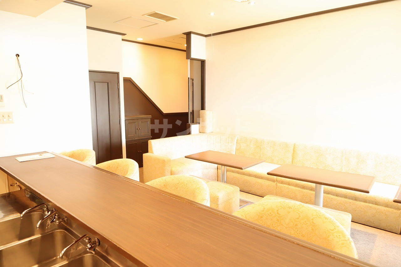 photo1