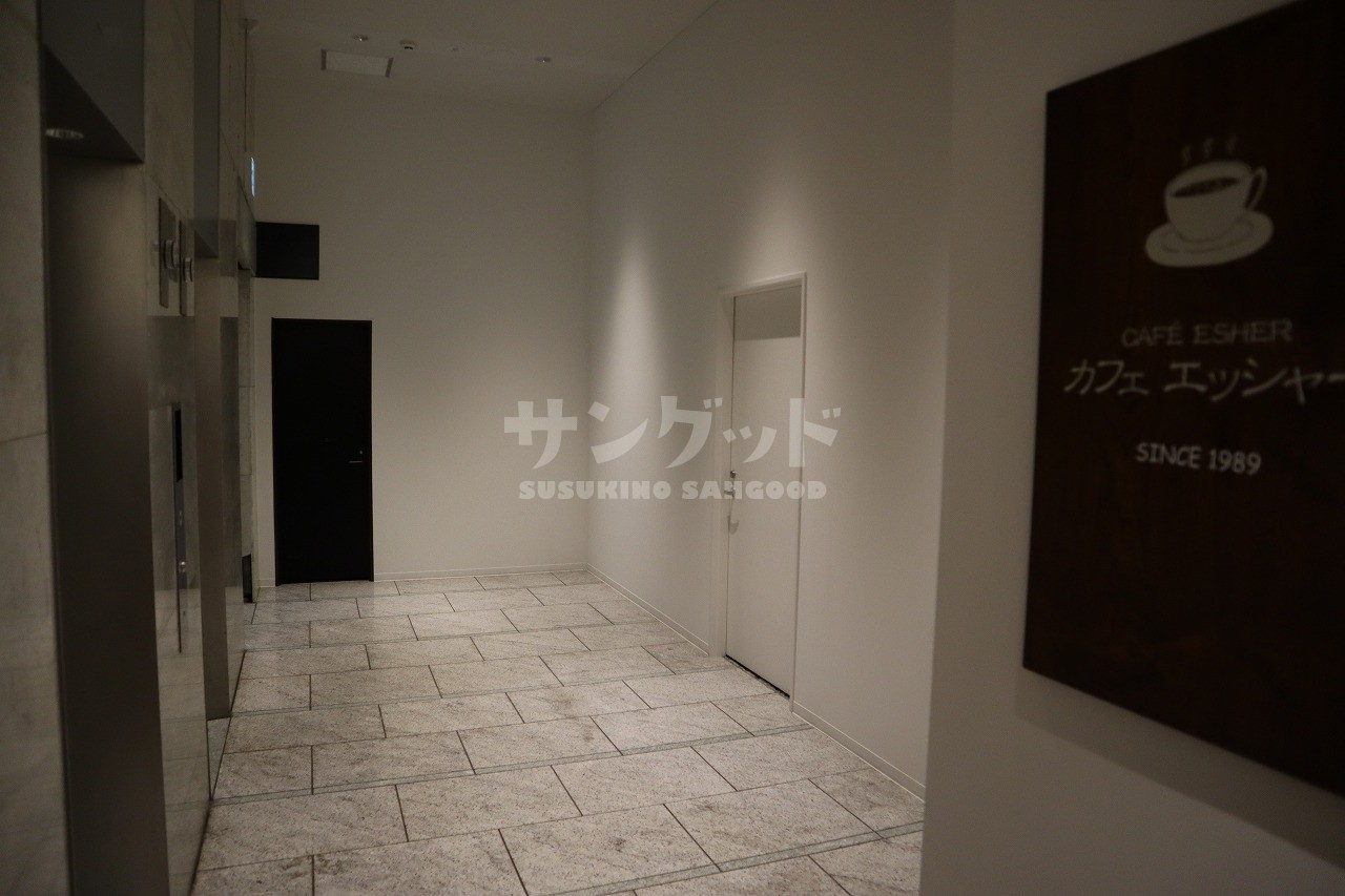 photo1