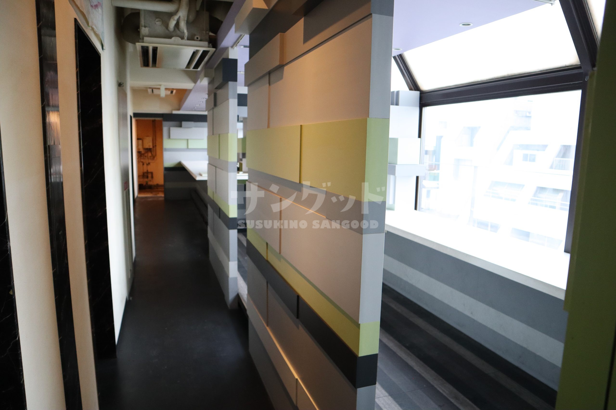 photo1
