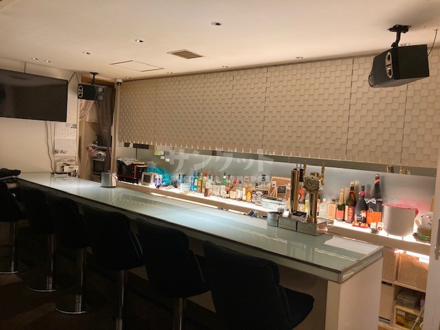 photo1