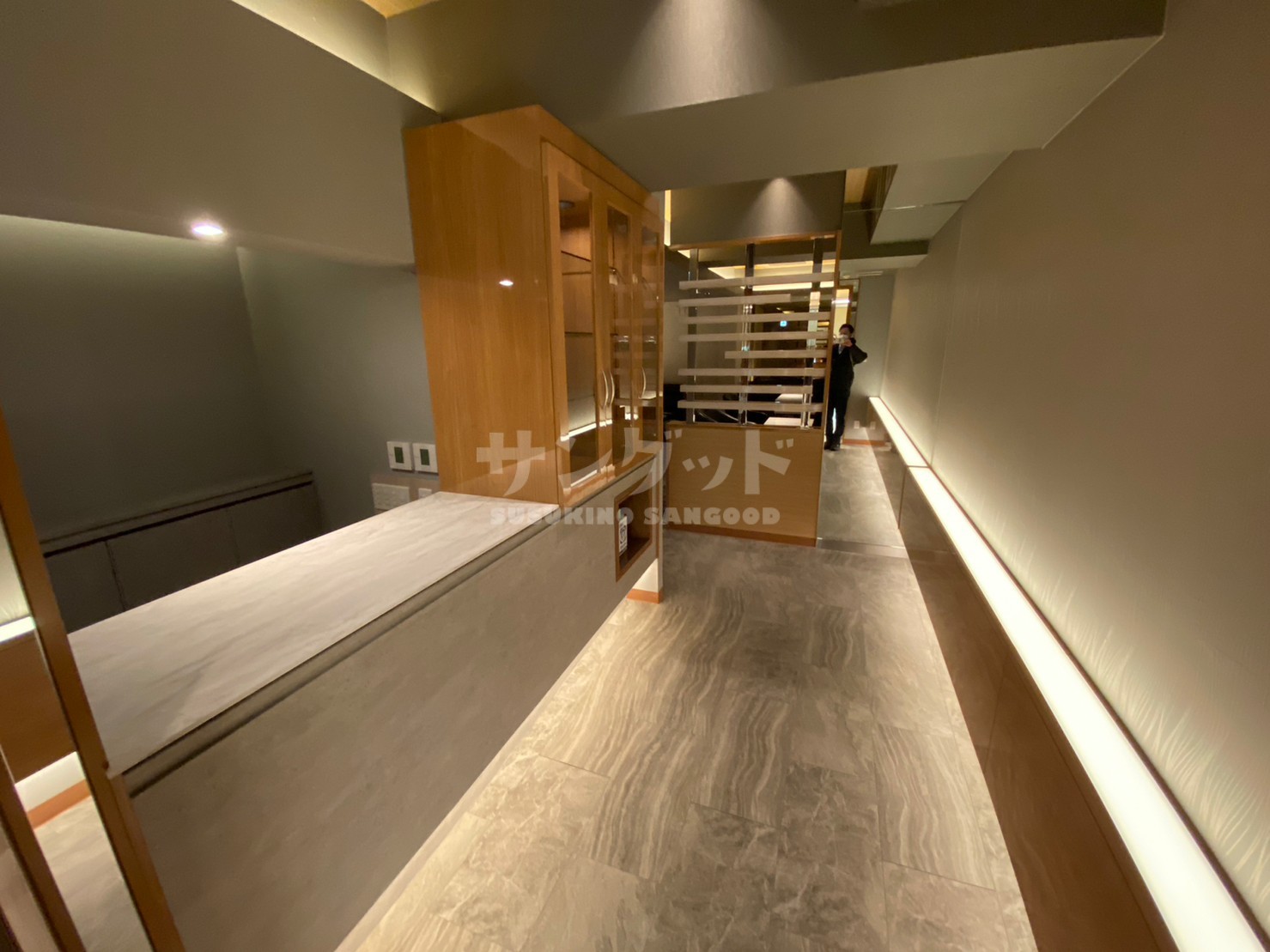photo1