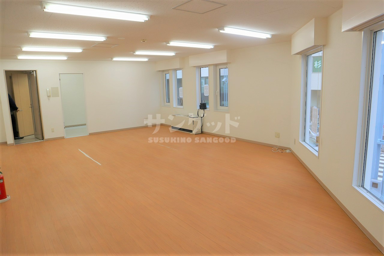 photo1