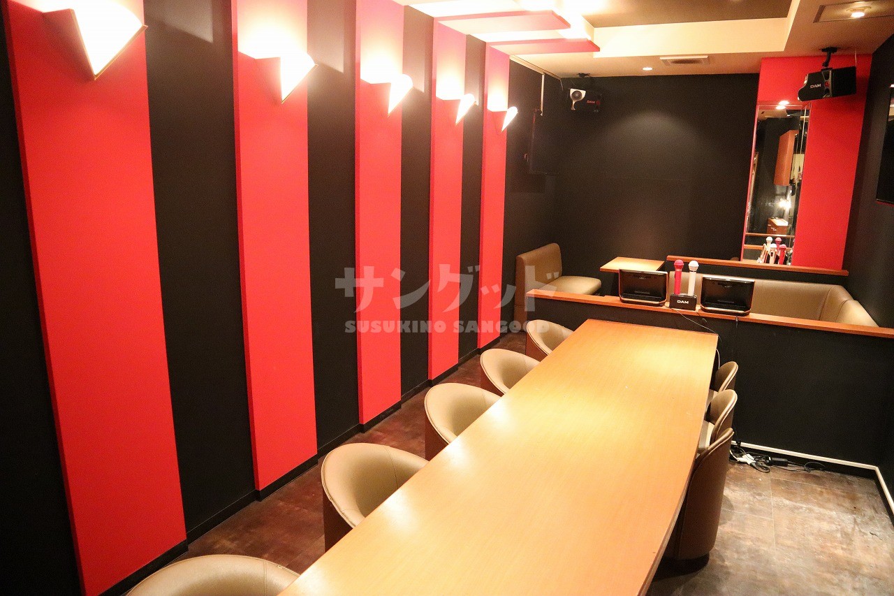 photo1