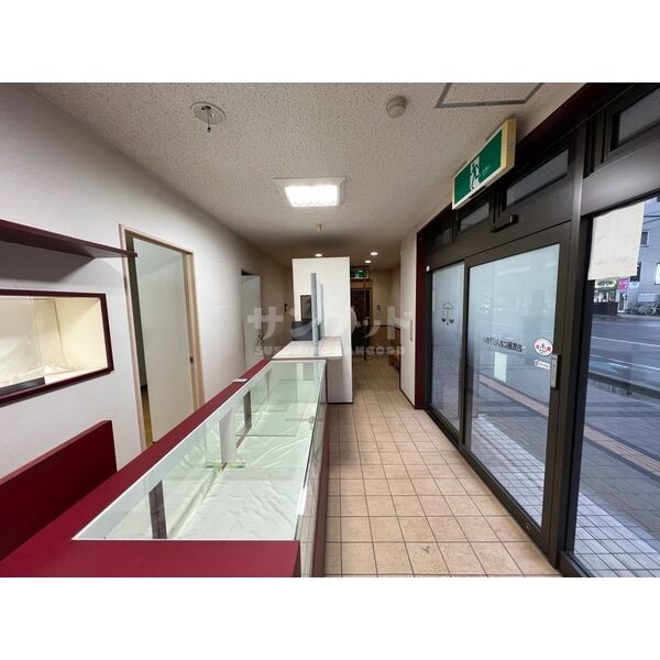 photo1