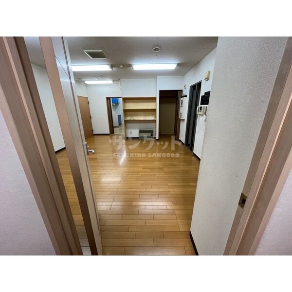 photo2