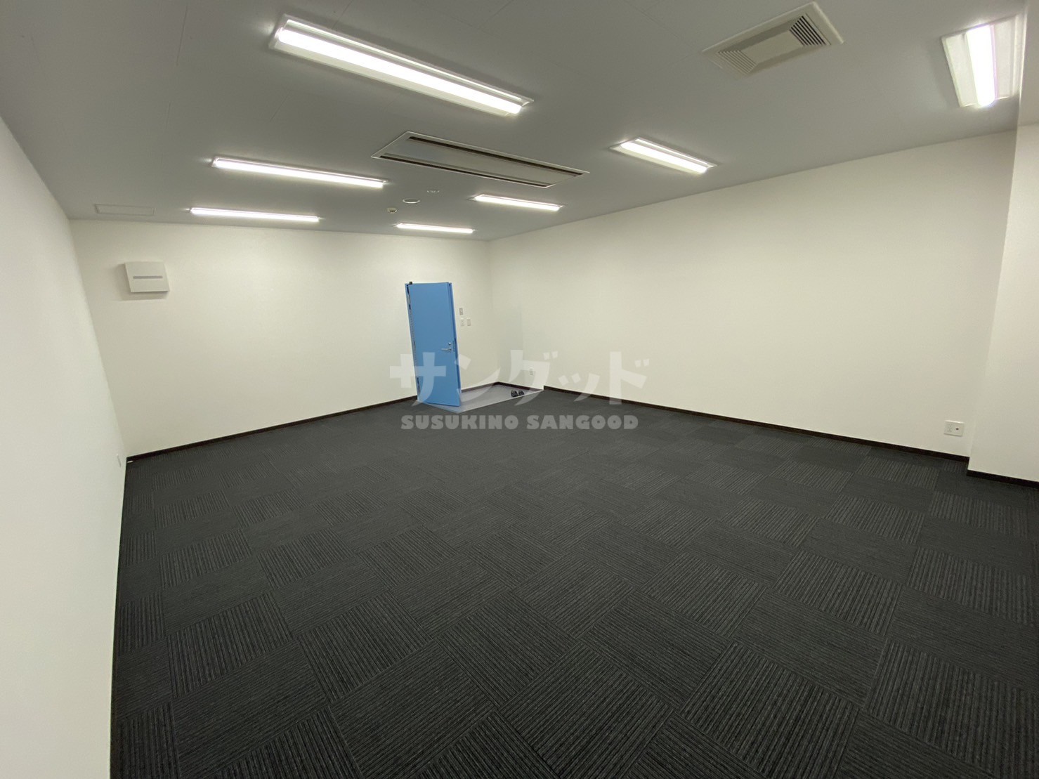 photo1