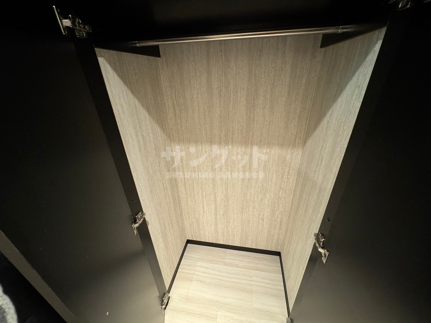 サイバーシティビル