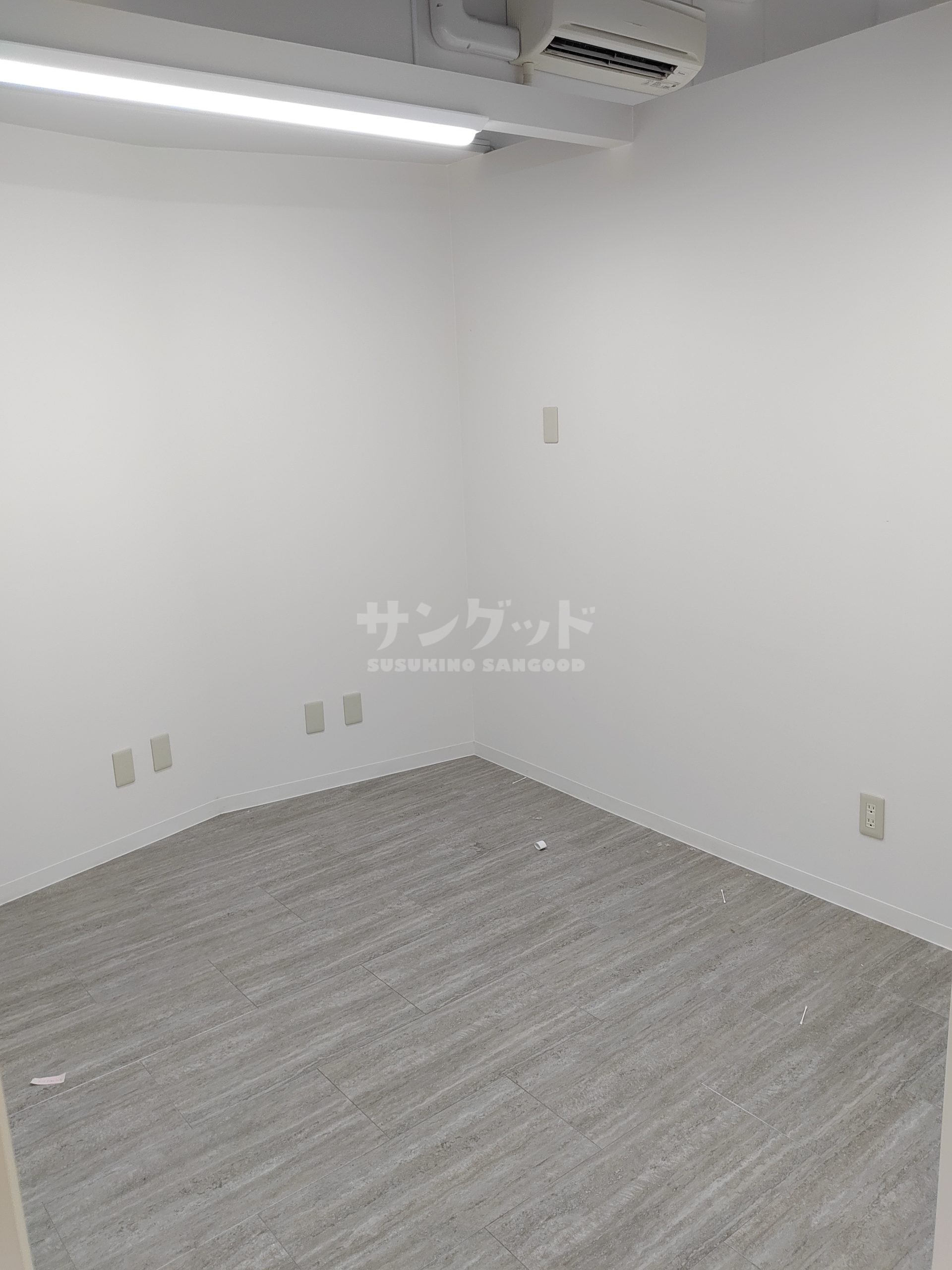 N・メッセビル